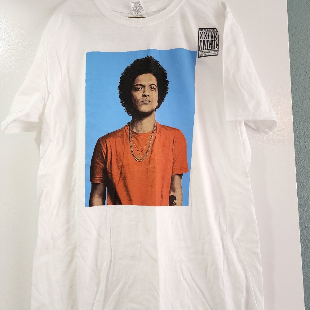 Bruno mars concert shirt